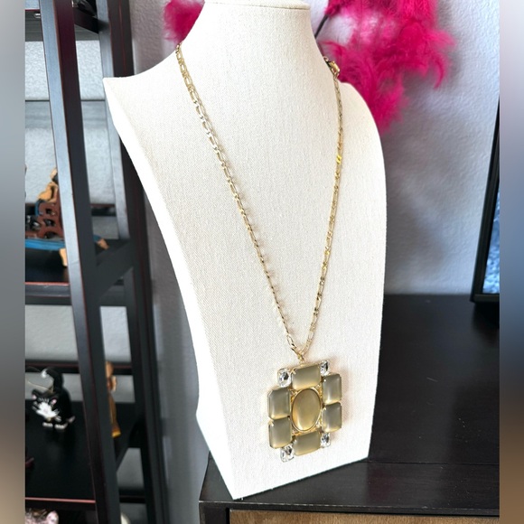 Chico's Gold-Tone 70s Style Geometric Pendant Necklace - Picture 4 of 8